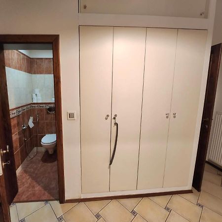 Spacious Apartment 6Min From The Dancing House Prag Dış mekan fotoğraf