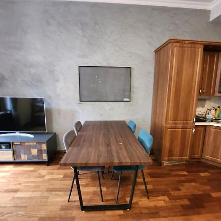 Spacious Apartment 6Min From The Dancing House Prag Dış mekan fotoğraf