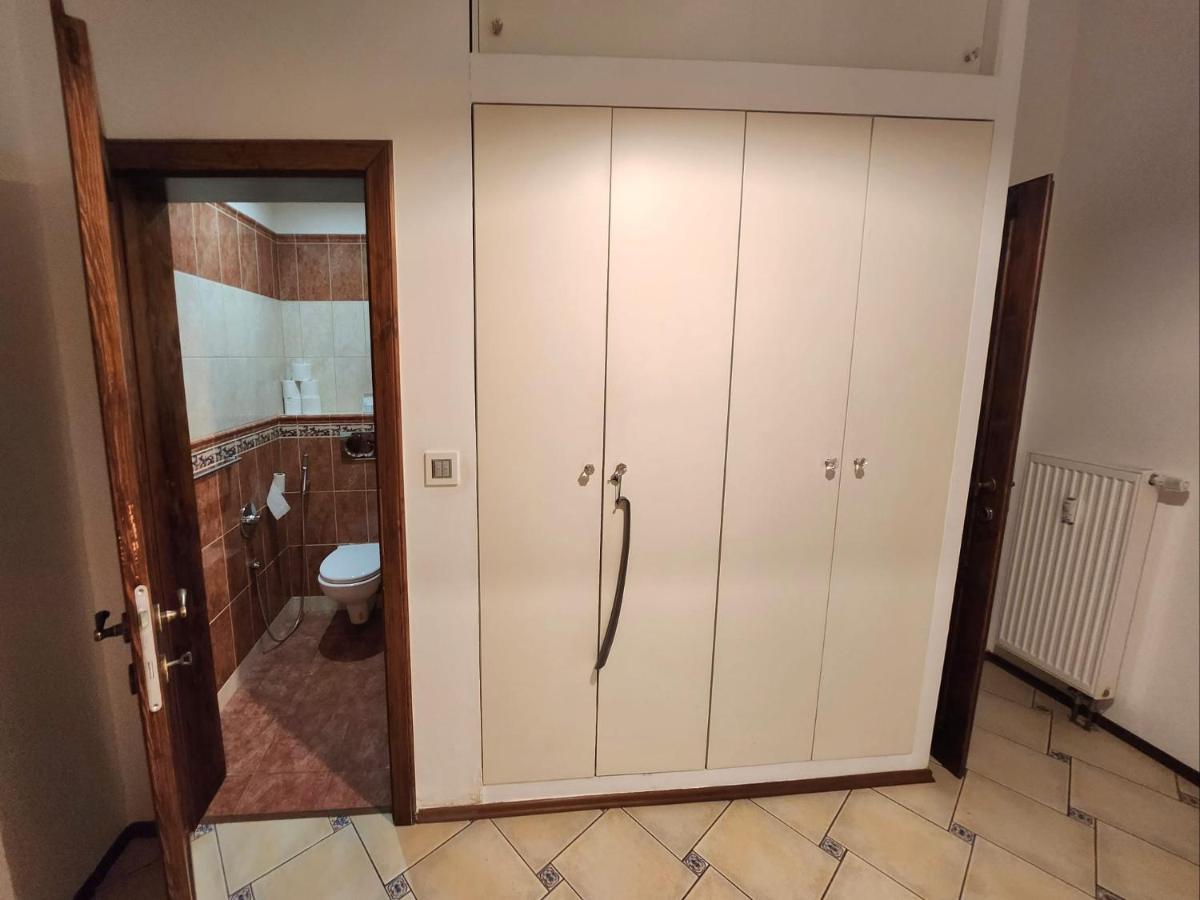 Spacious Apartment 6Min From The Dancing House Prag Dış mekan fotoğraf
